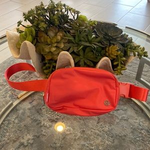 LULULEMON EVERYWHERE BELT BAG